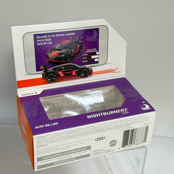 Audi R8 LMS - Picture 2 of 5